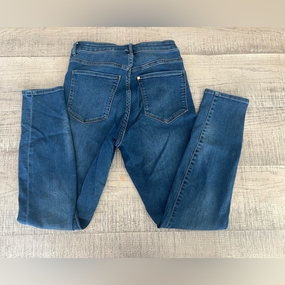 H&M Super Skinny Dark Wash High Rise Denim Jeans Size 27/30 - Picture 4 of 11